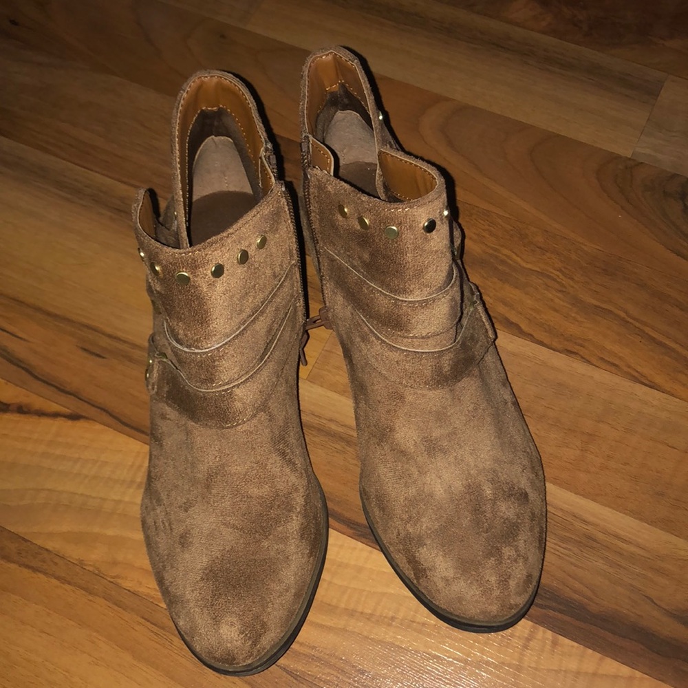 a.n.a Boots